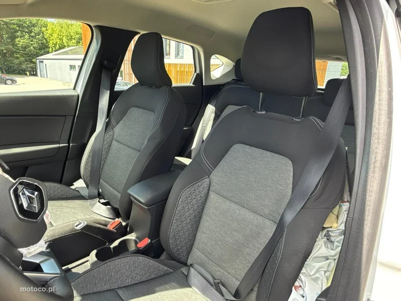 Renault Captur II 23
