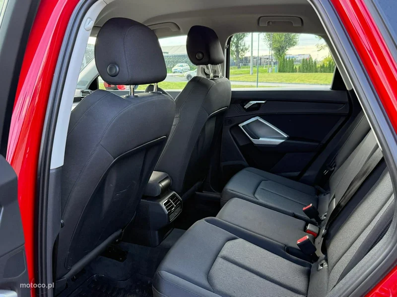Audi Q3 F3 14