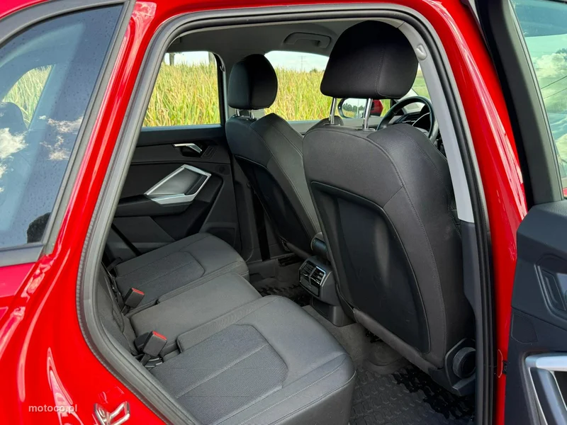Audi Q3 F3 20