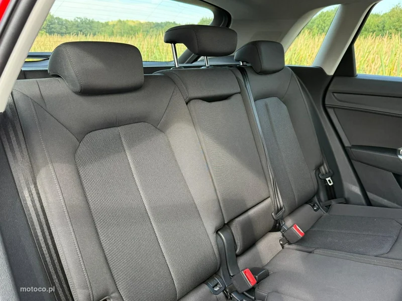 Audi Q3 F3 23