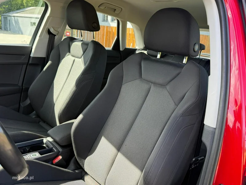 Audi Q3 F3 25