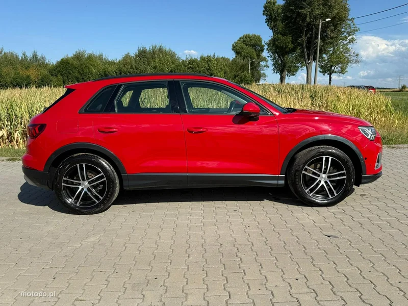 Audi Q3 F3 6