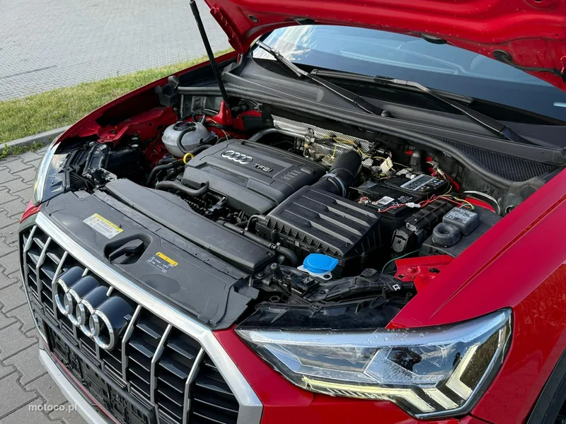 Audi Q3 F3 10