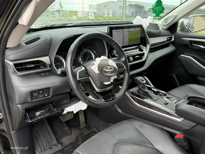 Toyota Highlander 16
