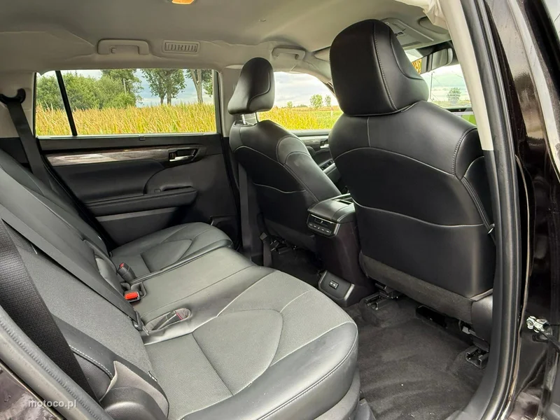 Toyota Highlander 21
