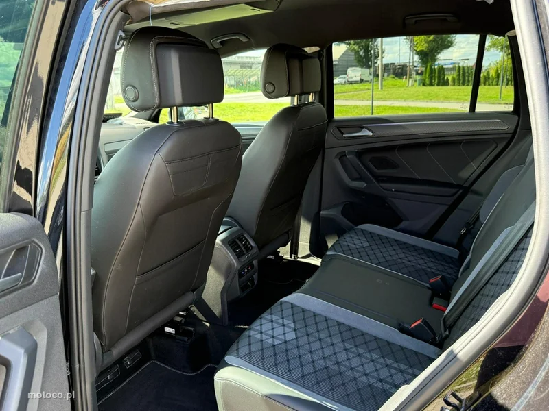 Volkswagen Tiguan III 17