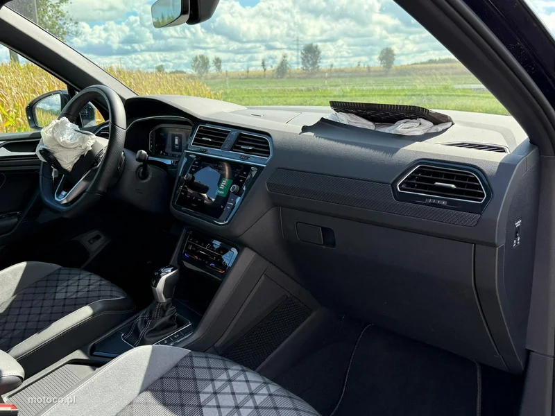 Volkswagen Tiguan III 25