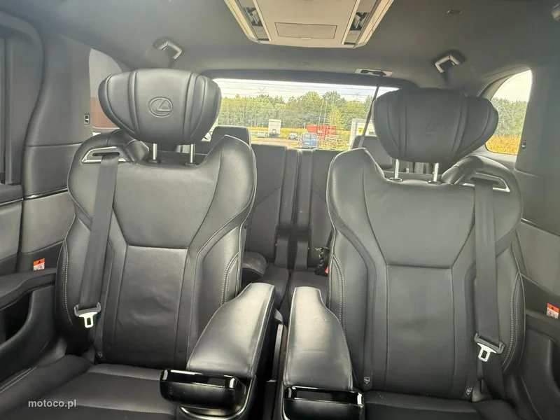 Lexus LS 36
