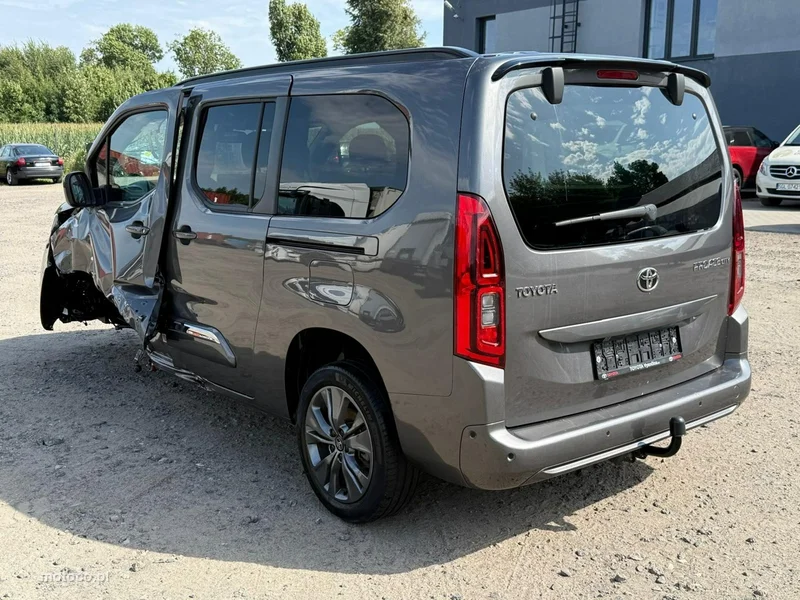 Toyota Proace City Verso 6