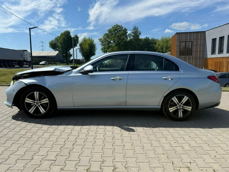 Mercedes-Benz Klasa C W206 C 200 2