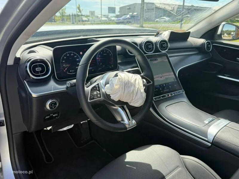Mercedes-Benz Klasa C W206 C 200 13
