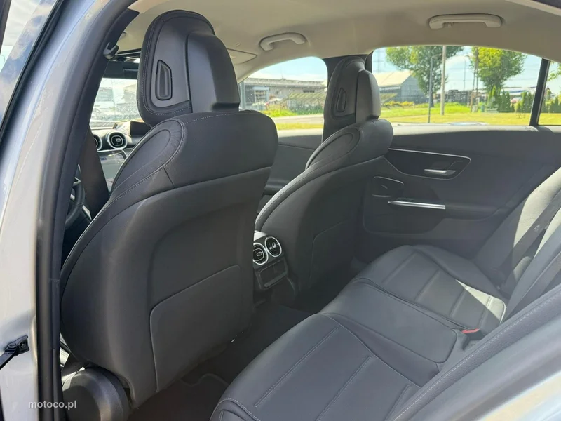 Mercedes-Benz Klasa C W206 C 200 16