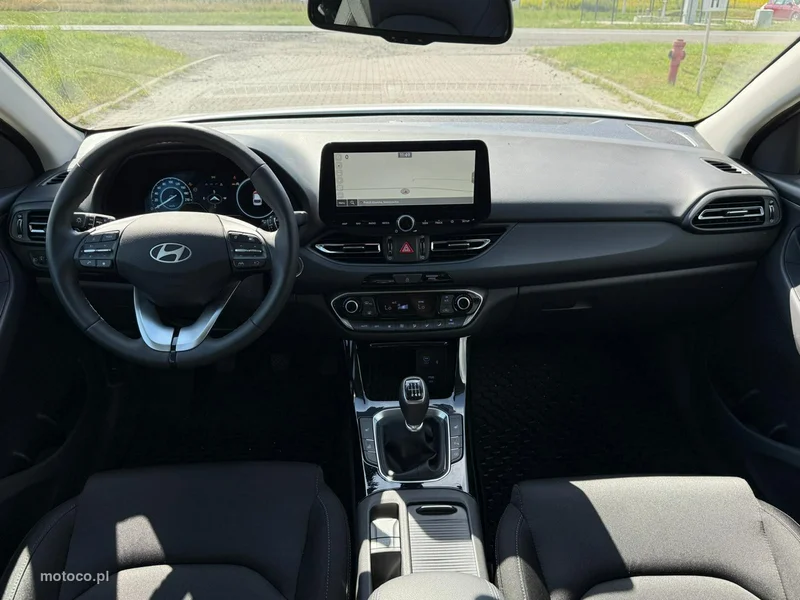 Hyundai i30 24