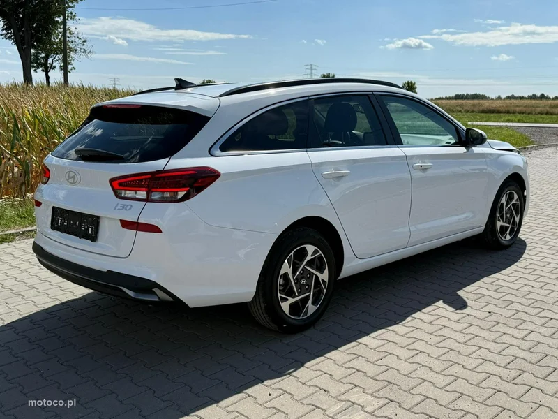 Hyundai i30 4