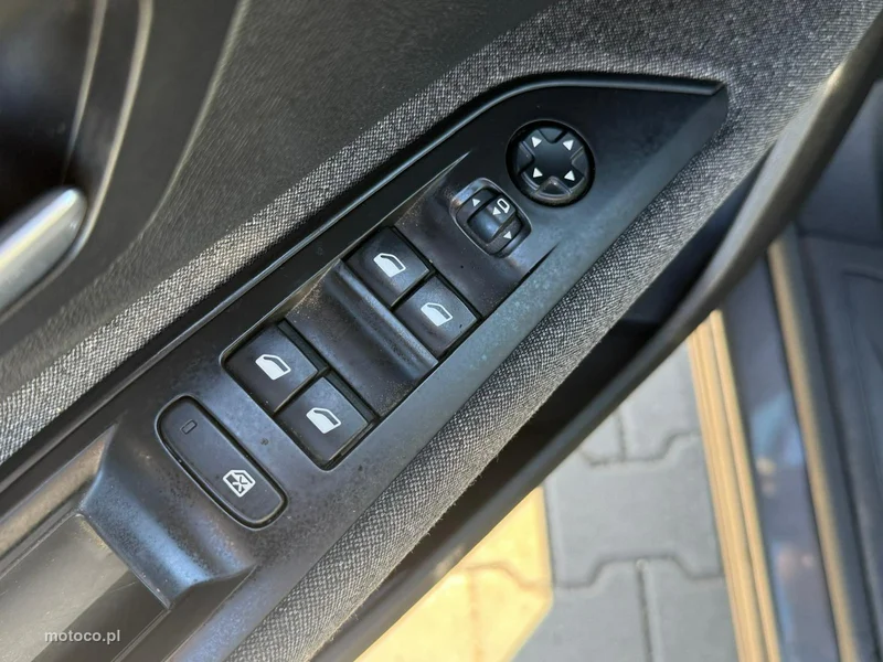 Peugeot 5008 16