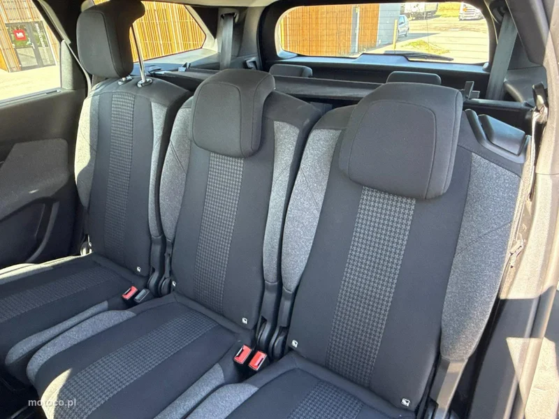Peugeot 5008 25