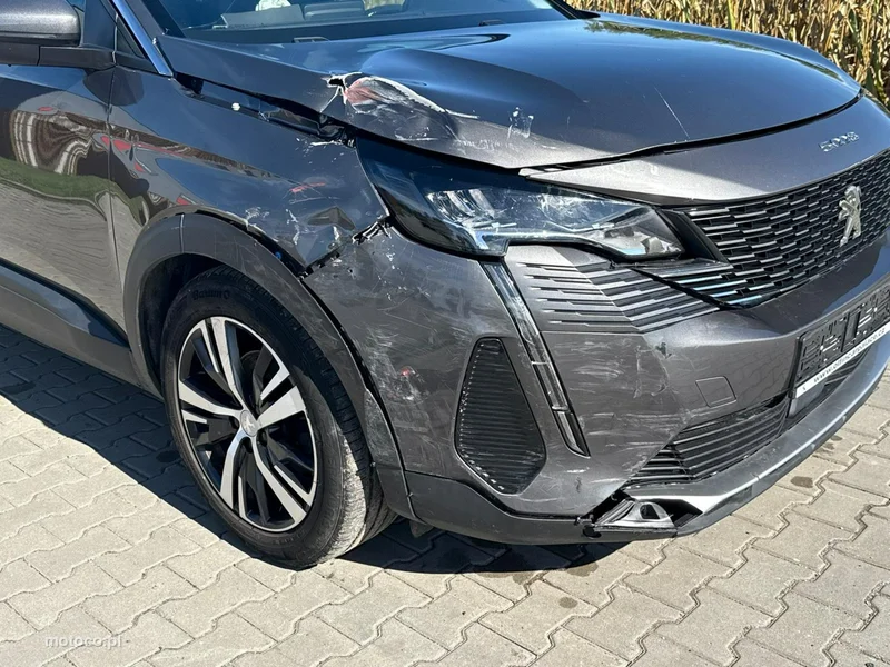 Peugeot 5008 10