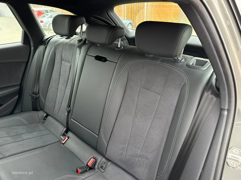 Audi A4 B9 28