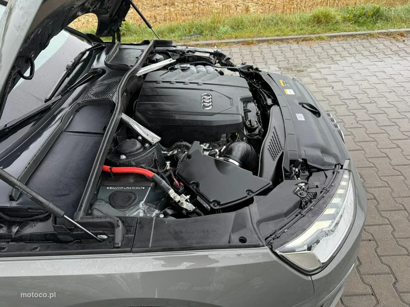 Audi A4 B9 9