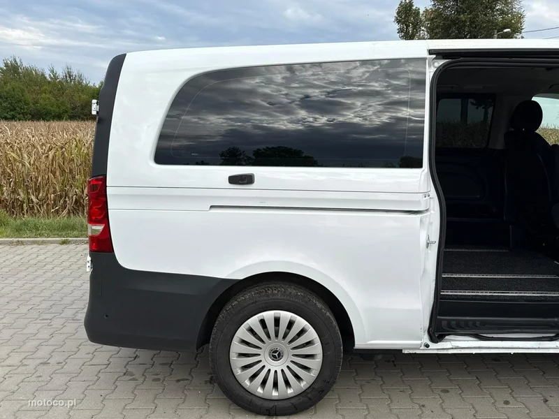 Mercedes-Benz Vito 13