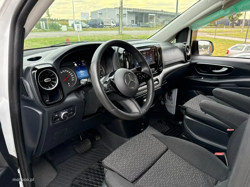 Mercedes-Benz Vito 17