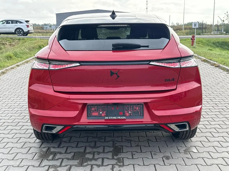 DS Automobiles DS 4 4
