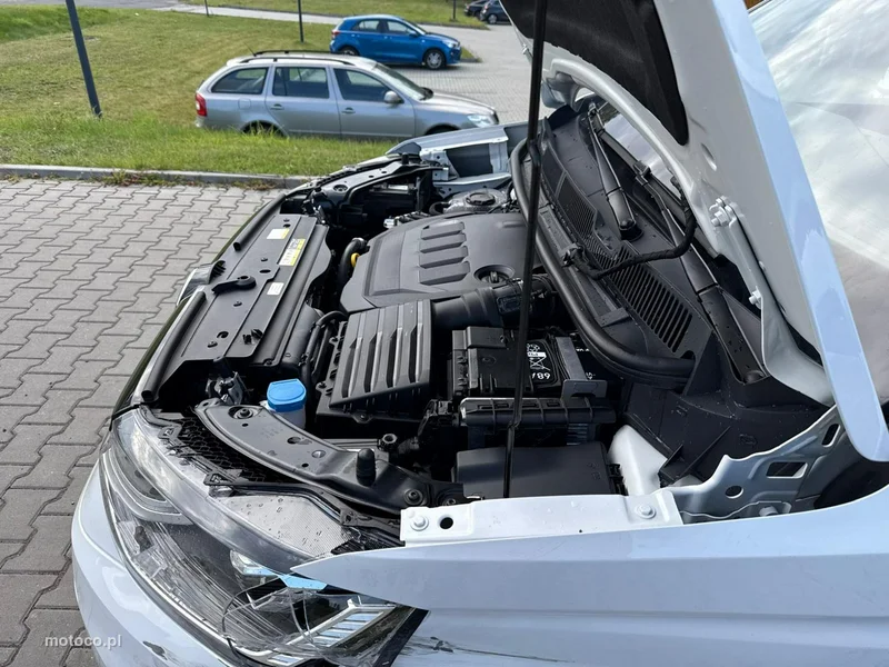 Volkswagen Caddy V 12