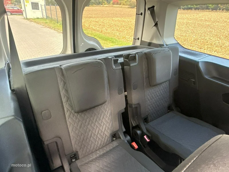 Volkswagen Caddy V 28