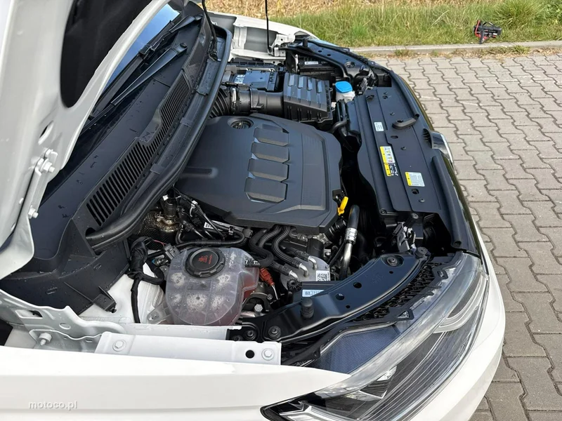 Volkswagen Caddy V 8