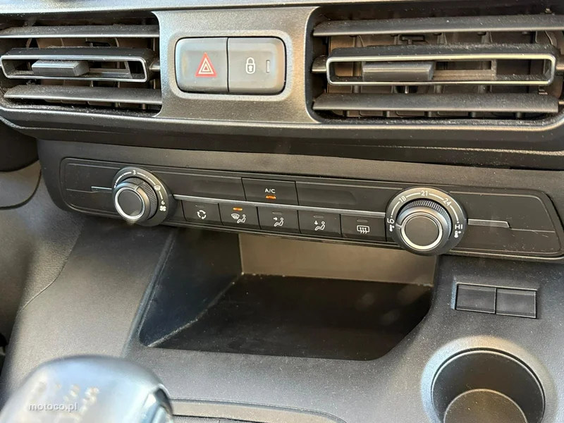 Opel Combo E 26