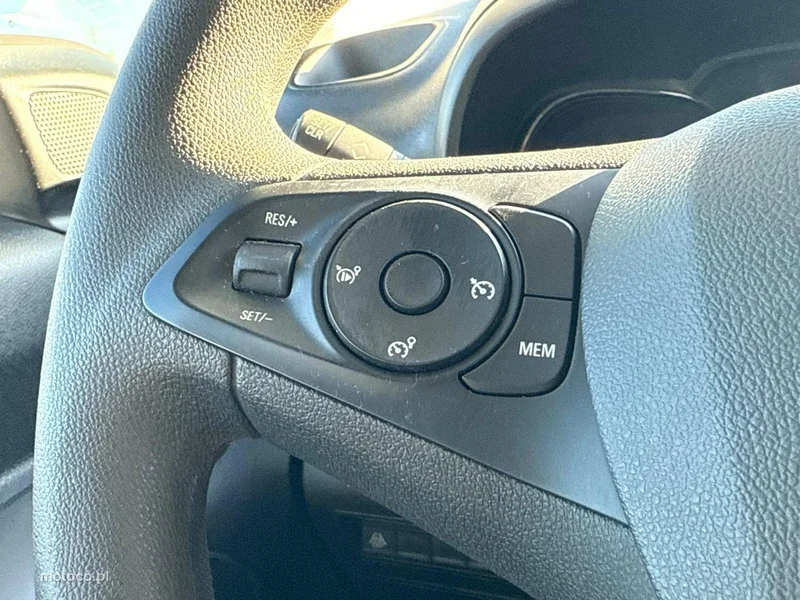 Opel Combo E 28