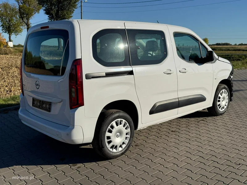 Opel Combo E 5