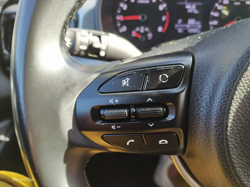 Kia Rio 13