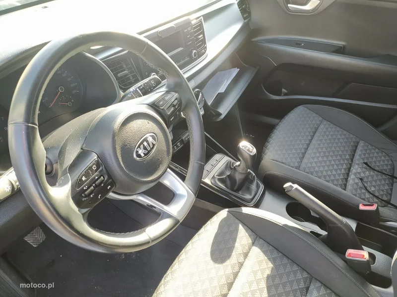 Kia Rio 6