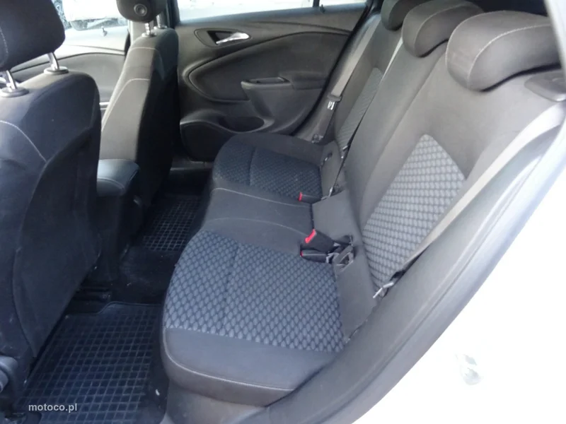 Opel Astra K 18