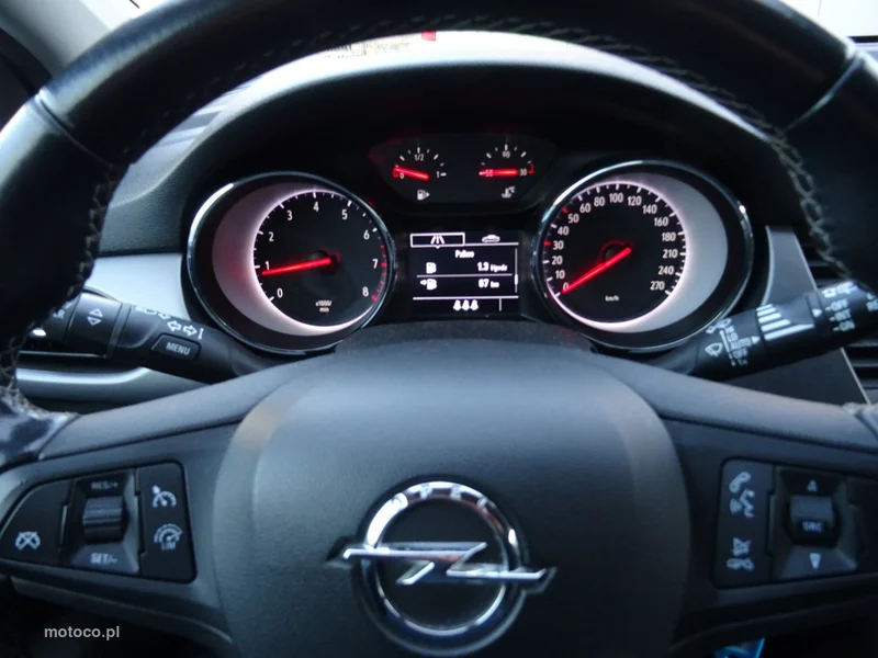 Opel Astra K 19