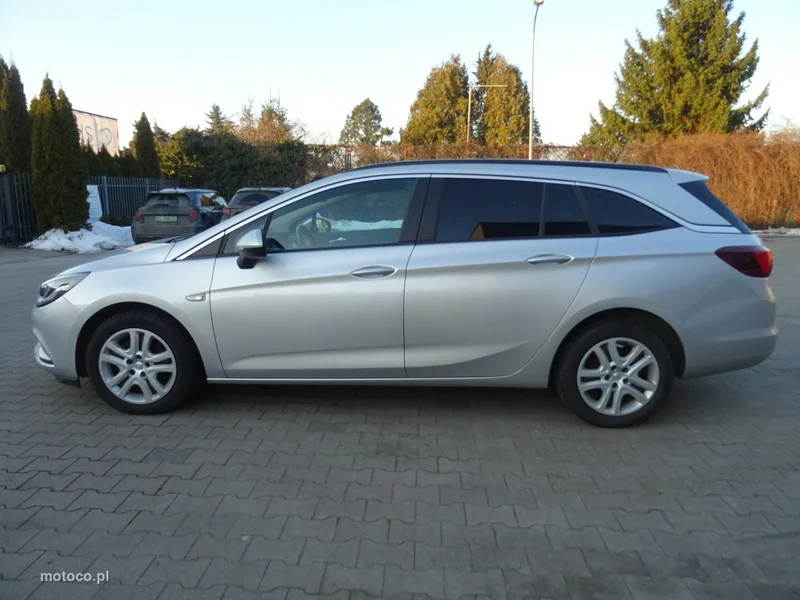 Opel Astra K 8