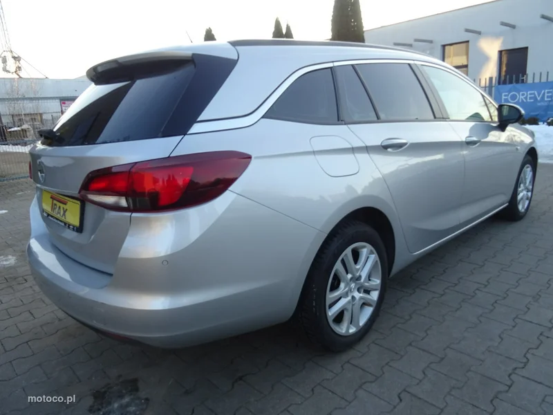Opel Astra K 10