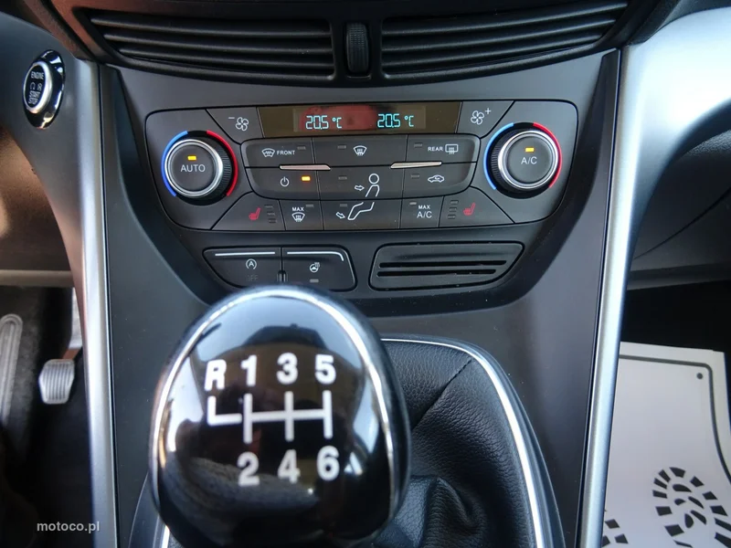 Ford Kuga II 13