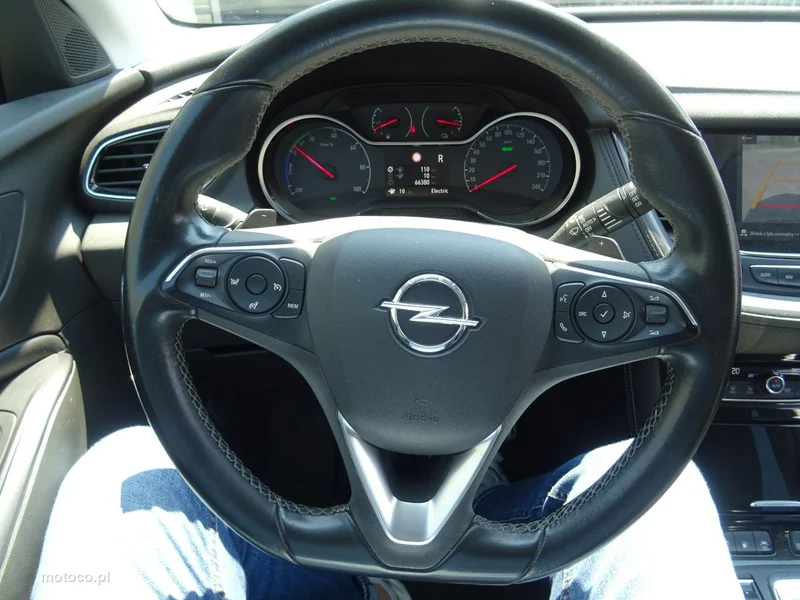 Opel Grandland X 9