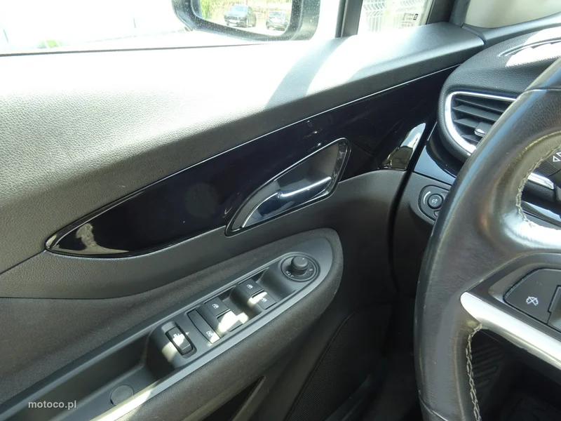 Opel Mokka X 8