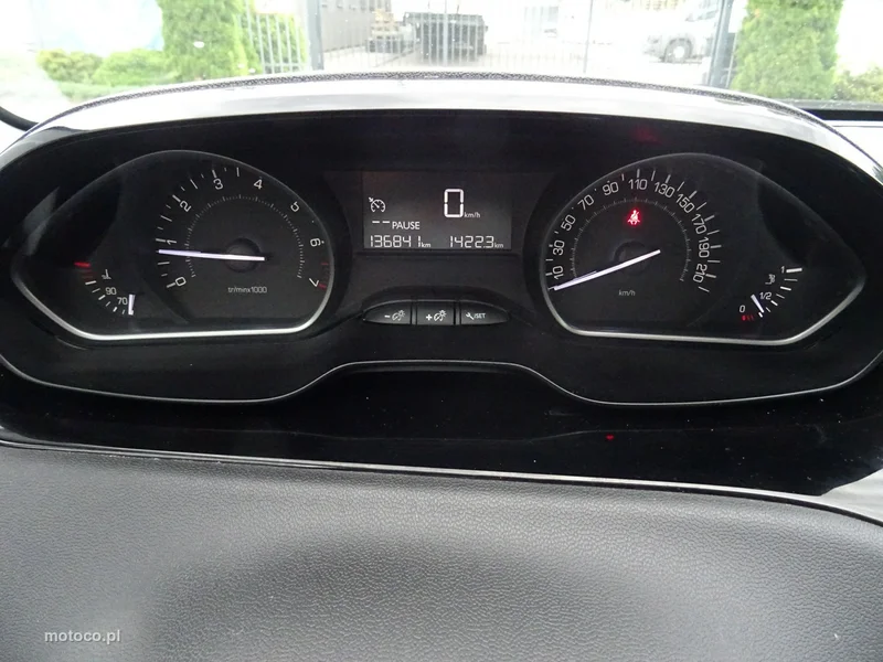 Peugeot 208 14