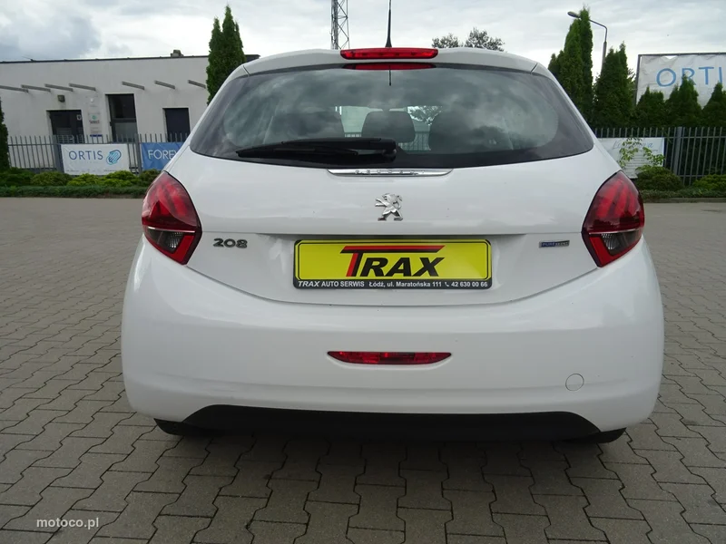 Peugeot 208 8