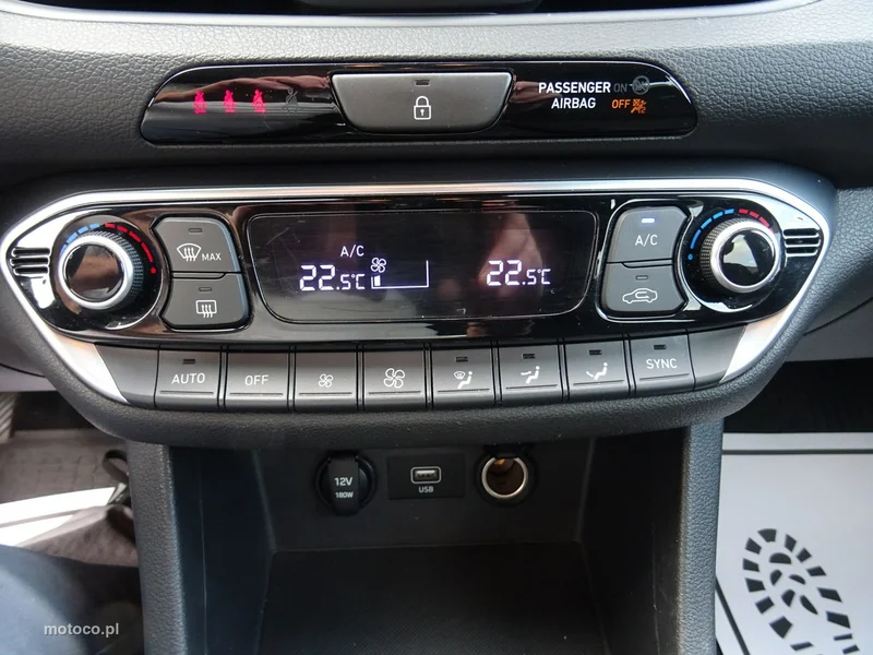 Hyundai i30 14