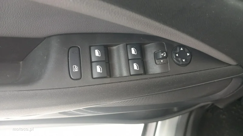 Opel Crossland X 13