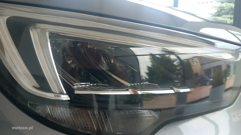 Opel Crossland X 10