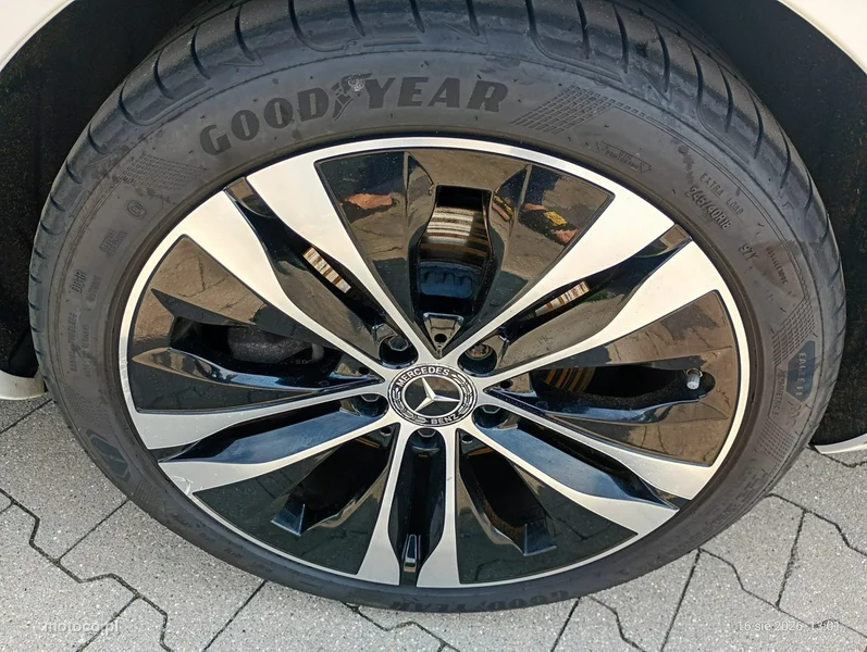 Mercedes-Benz Klasa C W206 C 220 13