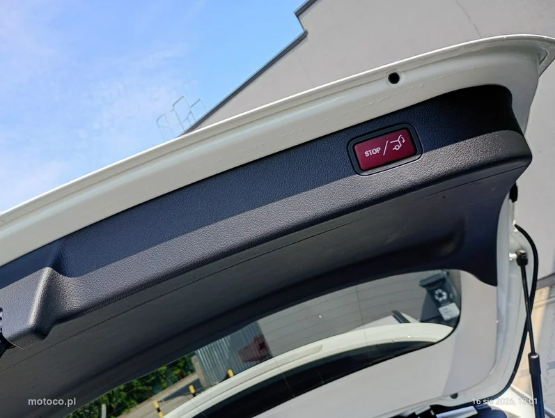 Mercedes-Benz Klasa C W206 C 220 14