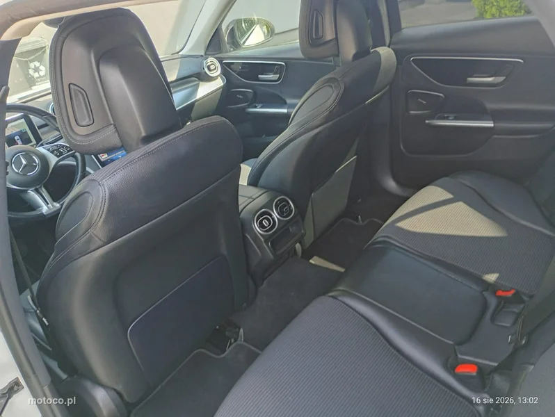 Mercedes-Benz Klasa C W206 C 220 18