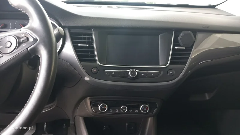 Opel Crossland X 17